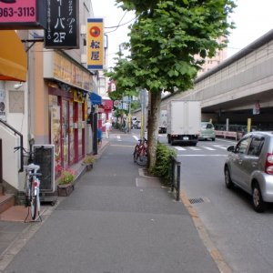 板橋本町駅　A2出口から徒歩3分！
駅近でとても便利です。