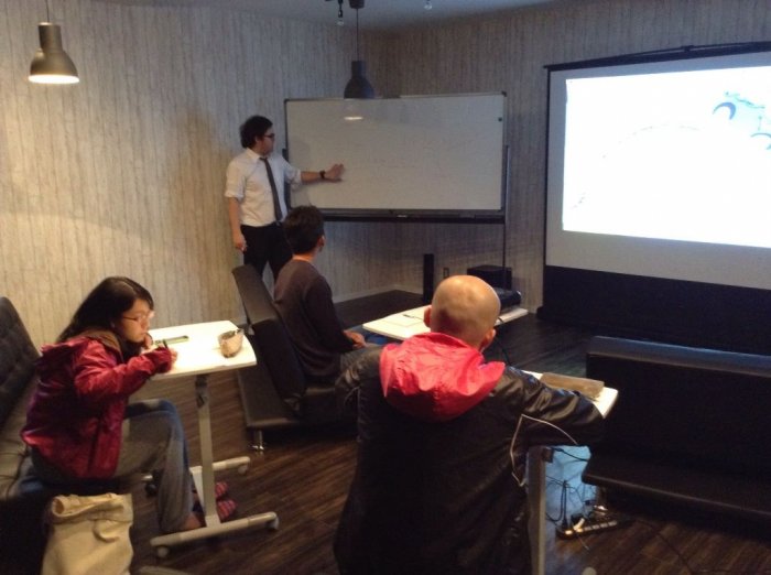 日本にいながら留学生活!
外国人比率50%×週2回英会話レッスン×国際交流パーティーと、日本にいながら英語漬け環境に身を置くことで英語特訓のできるシェアハウスです。
★現在『初期費用70000→35500円』キャンペーン中
ぜひこの機会にお得にご入居ください♪(´▽`)